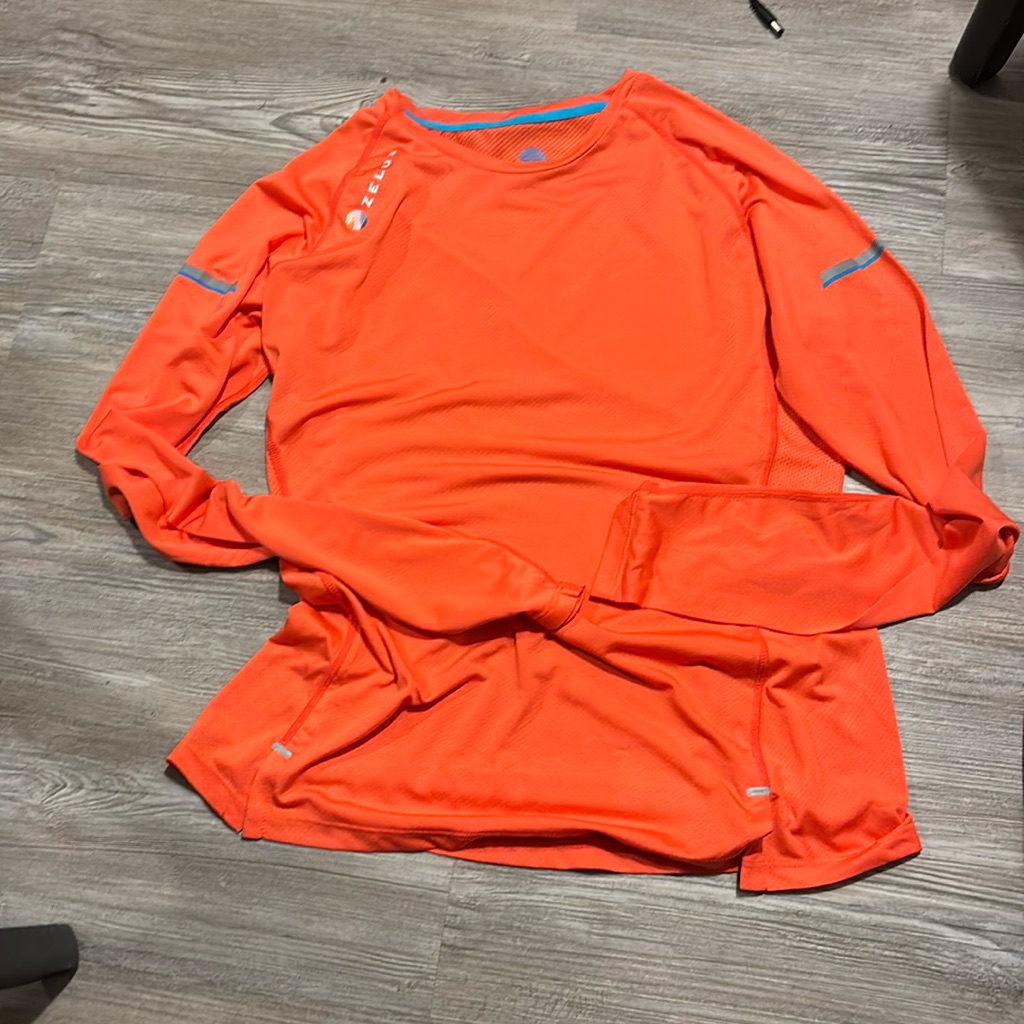 Zelus Active Top